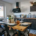 Le Charme Des Berceaux Apartment Epernay