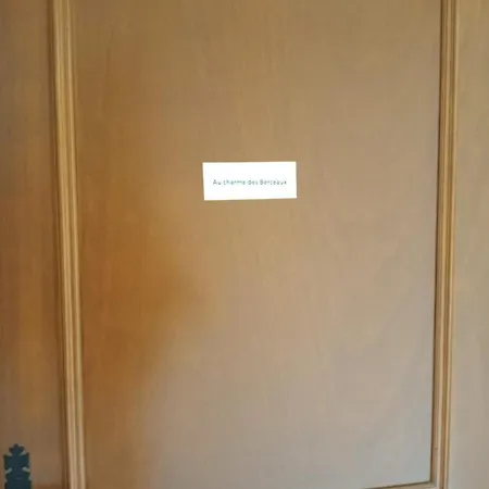 Le Charme Des Berceaux Apartment Epernay
