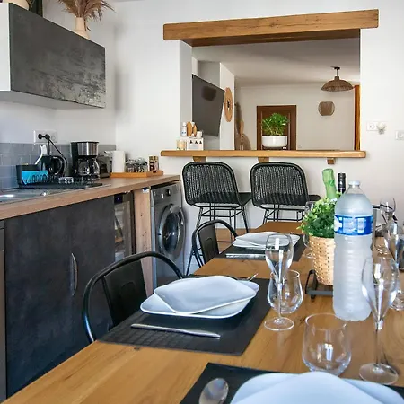 Le Charme Des Berceaux Apartment Epernay