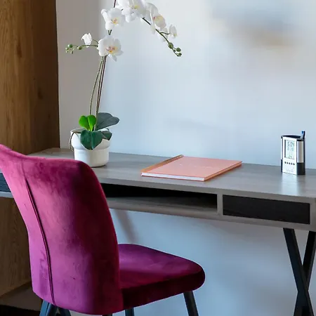 Le Charme Des Berceaux Apartment Epernay